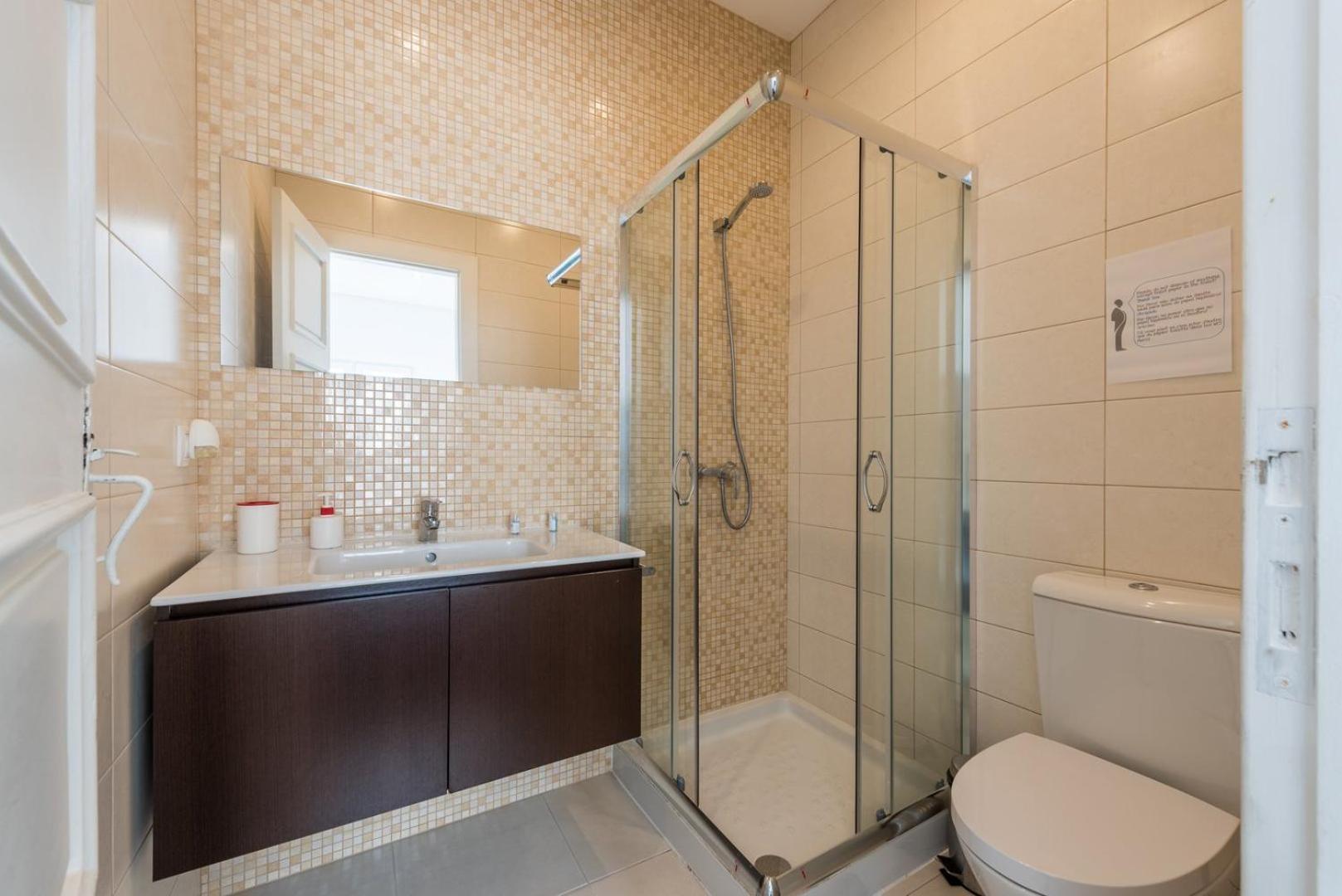 Guestready - Spacious Modern Stay In Porto Вила-Нова-ди-Гая Экстерьер фото