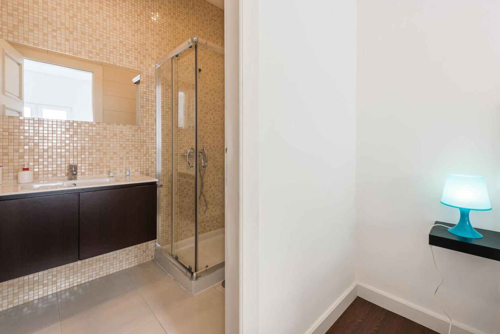 Guestready - Spacious Modern Stay In Porto Вила-Нова-ди-Гая Экстерьер фото